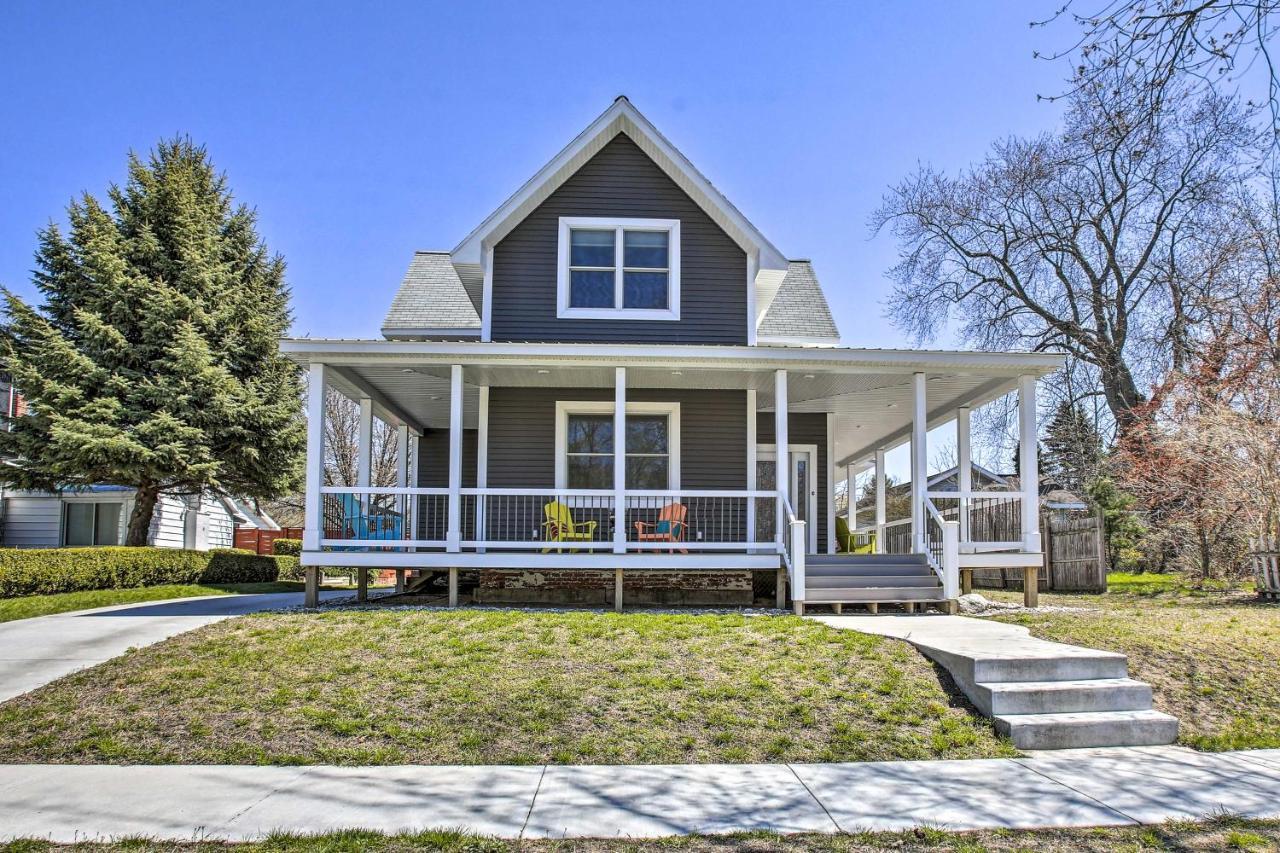 Cozy And Urban Ludington Apt About 1 Mi To Lake Michigan ภายนอก รูปภาพ